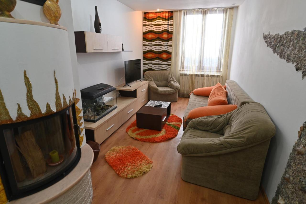 Apartament Camelia Petrosani Exterior photo